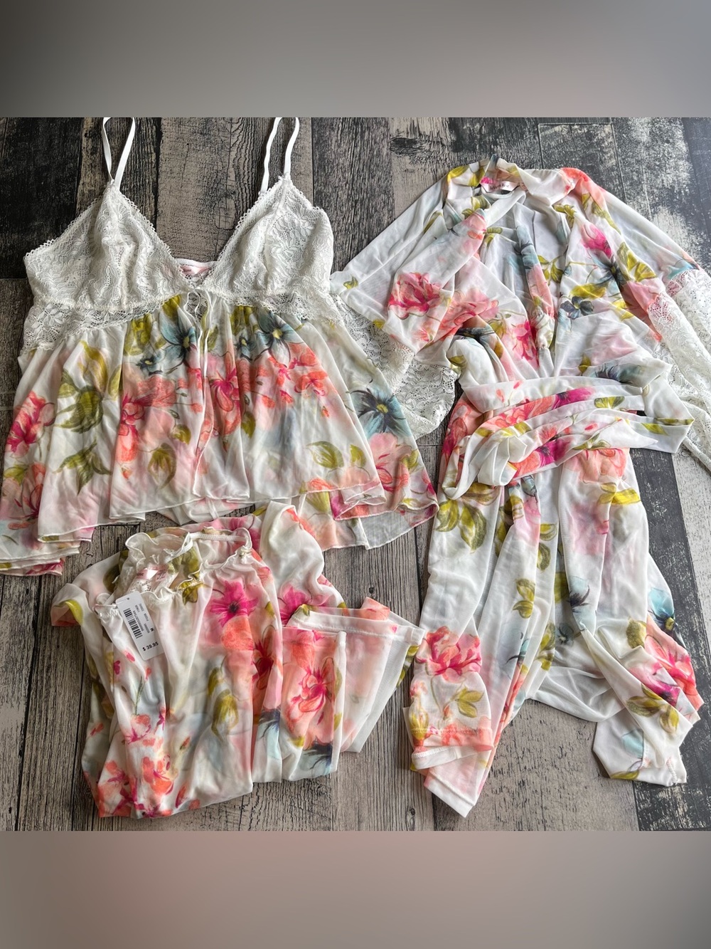 La vie en rose floral pajama set M/L